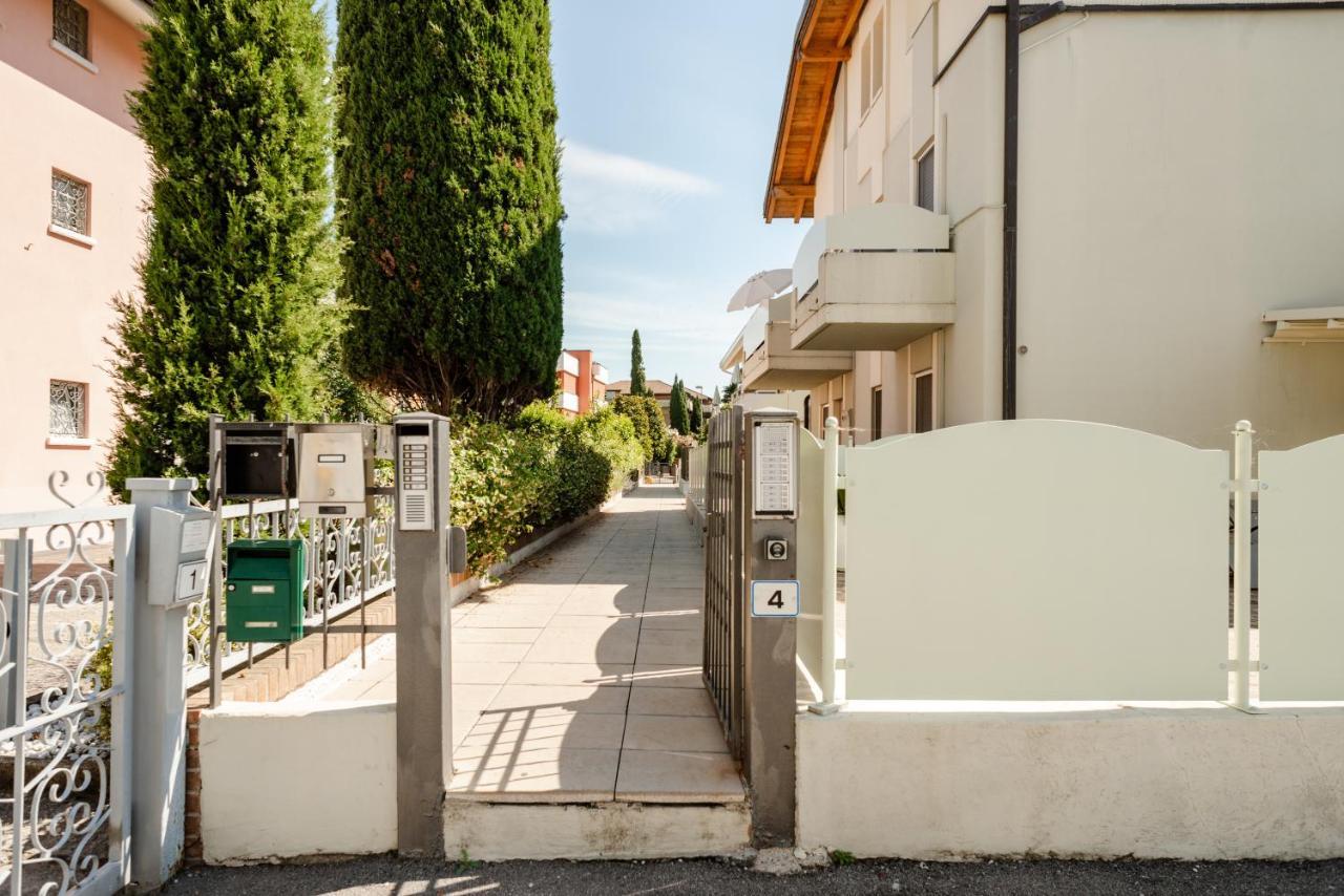 So&Mi Appartement Sirmione Buitenkant foto